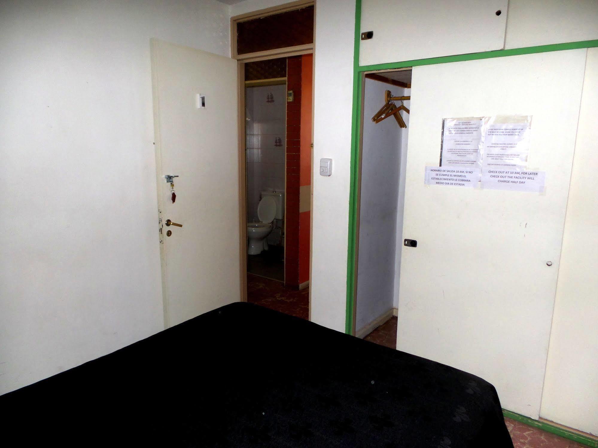 Hostel Otro Mundo Capdevila Экстерьер фото