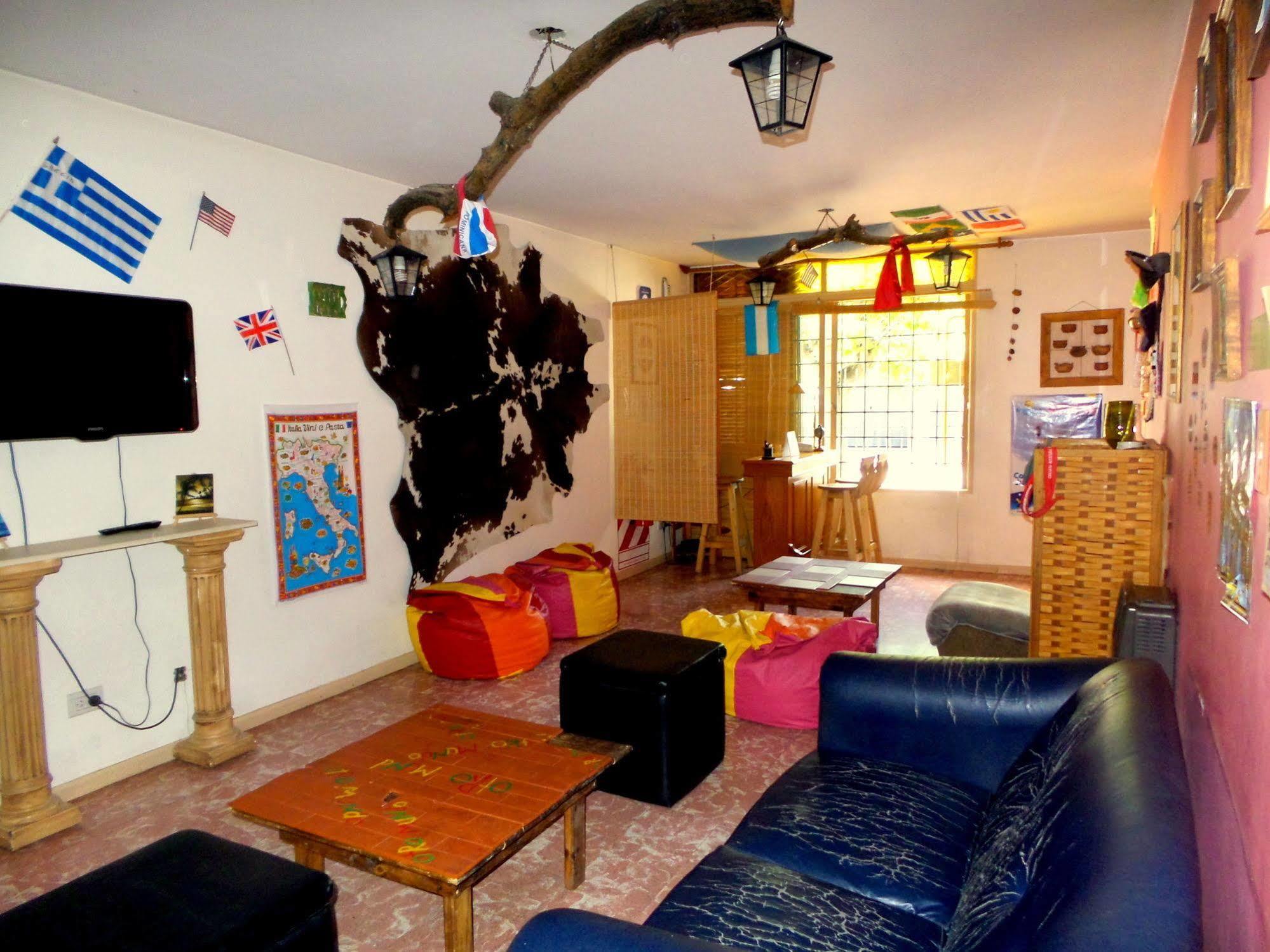 Hostel Otro Mundo Capdevila Экстерьер фото